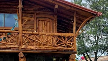 Azulejo | Living area