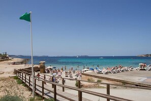 Beach nearby - Apartamentos El Moro (Sant Antoni de Portmany)