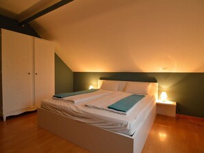 7 bedrooms, WiFi