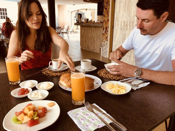Petit déjeuner continental compris tous les jours