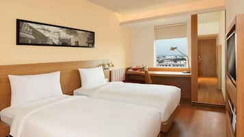 Minibar, in-room safe, desk, laptop workspace