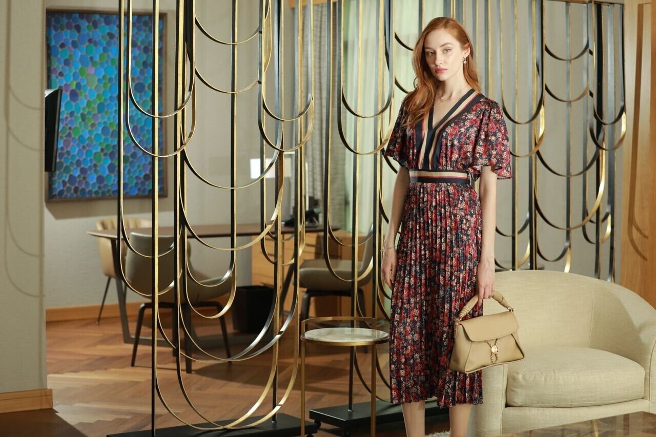 hypo-allergenic bedding, minibar, in-room safe, desk