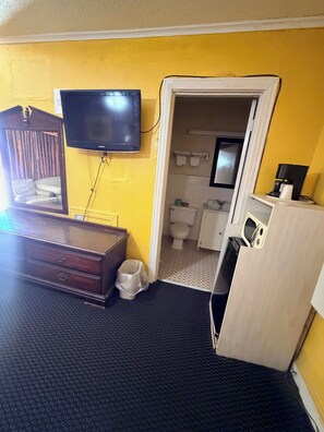 Standard Room, 1 Katil Raja (King), Smoking | Bilik Mandi | Gabungan pancuran/tab mandi, kelengkapan dandanan diri percuma 