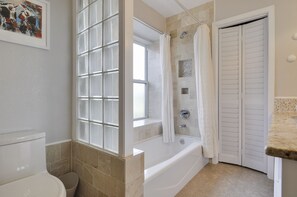 ハウス 2 ベッドルーム | バスルーム