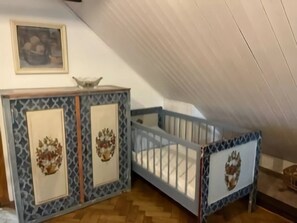 3 bedrooms, iron/ironing board, WiFi