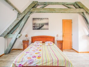 3 bedrooms, iron/ironing board, WiFi