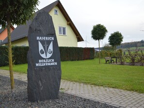 المنطقة المحيطة بالمنشأة