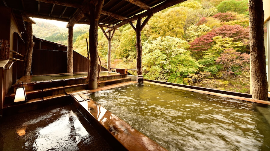 Yuze Hotel