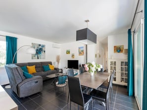 Interior - Villa in Vidauban near Sainte Maxime Beach (Vidauban)