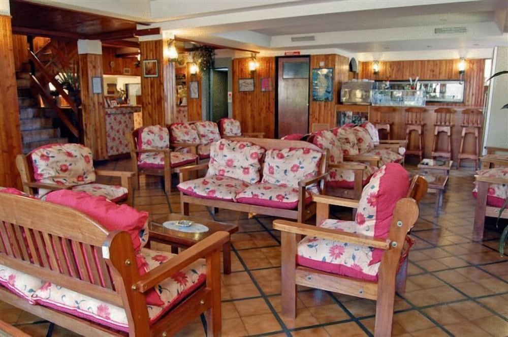 Ruca Cheli Village Ski Hotel by null