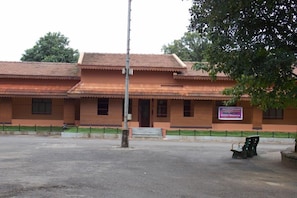 Interior entrance - KSTDC Hotel Mayura Gerusoppa (Sagara)