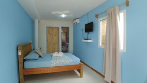 Deluxe Apartment, 1 Bedroom, Terrace, Partial Sea View | Room amenity - Sea Pearl Apartments (Bastimentos)
