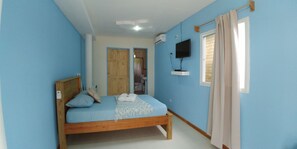 Deluxe Apartment, 1 Bedroom, Terrace, Partial Sea View | Room amenity
