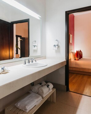 Bathroom - Catrina de Alcala (Oaxaca)