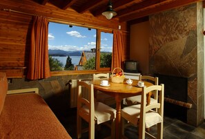 2 bedrooms, in-room safe, free WiFi, bed sheets - Cabañas Las Marias Del Nahuel (San Carlos de Bariloche)
