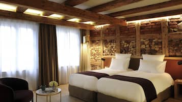 Ropa de cama de alta calidad y minibar