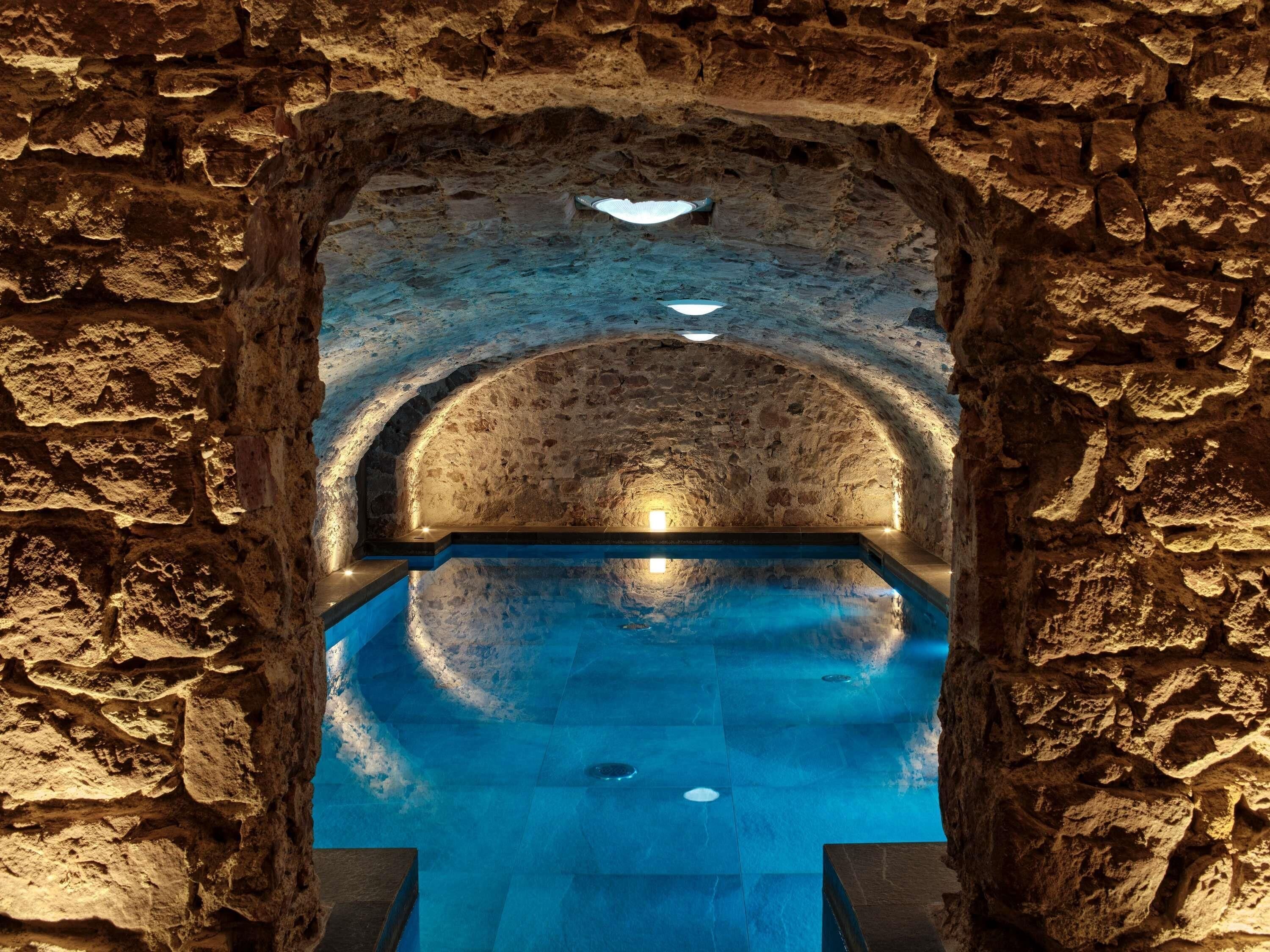 Couples treatment rooms, sauna, steam room, Turkish bath