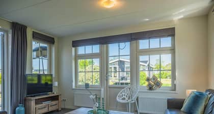 Ferienhaus im Zaanse-Stil mit Garten