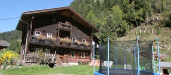 Chalet in Matrei near Ski Lift & Bus