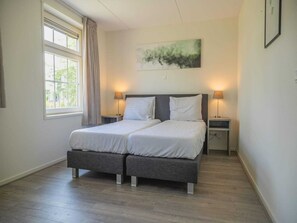 3 bedrooms, free Internet - Dutch Family geataway in West-Graftdijk (West-Graftdijk)