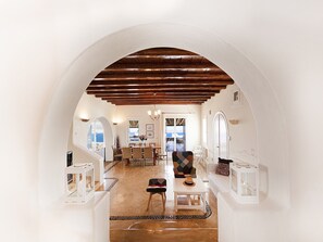 Interior - Villa in Mykonos near Agios Sostis Beach (Agios Sostis, Mykonos)