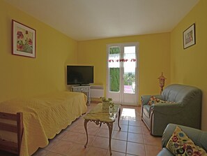 1 bedroom, WiFi - Saint-Maximin: Pool & Peace (Saint-Maximin)