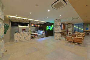 Dining - POP! Hotel Timoho Yogyakarta (Yogyakarta)