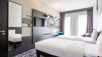 Standard Twin Room, 2 Twin Beds | In-room safe, laptop workspace, soundproofing, free cribs/infant beds