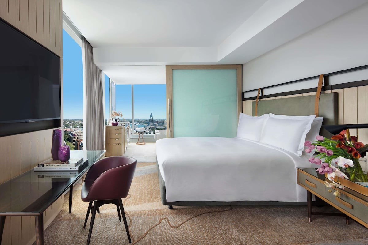 Habitación de lujo, 1 cama de matrimonio grande, en esquina (Club Millésime Benefits) | Ropa de cama de alta calidad, minibar, caja fuerte y escritorio