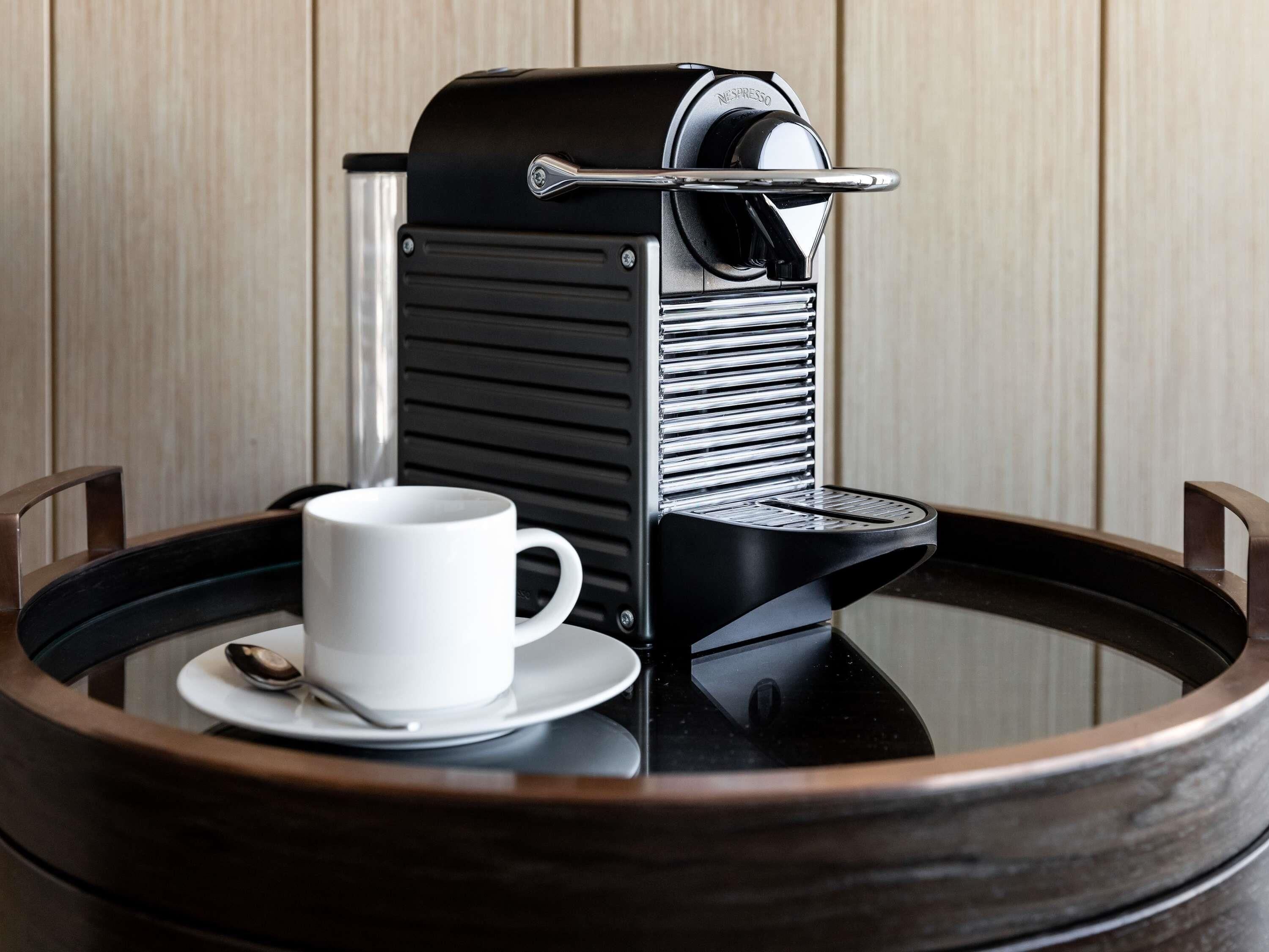 Hochwertige Bettwaren, Minibar, Zimmersafe, Schreibtisch