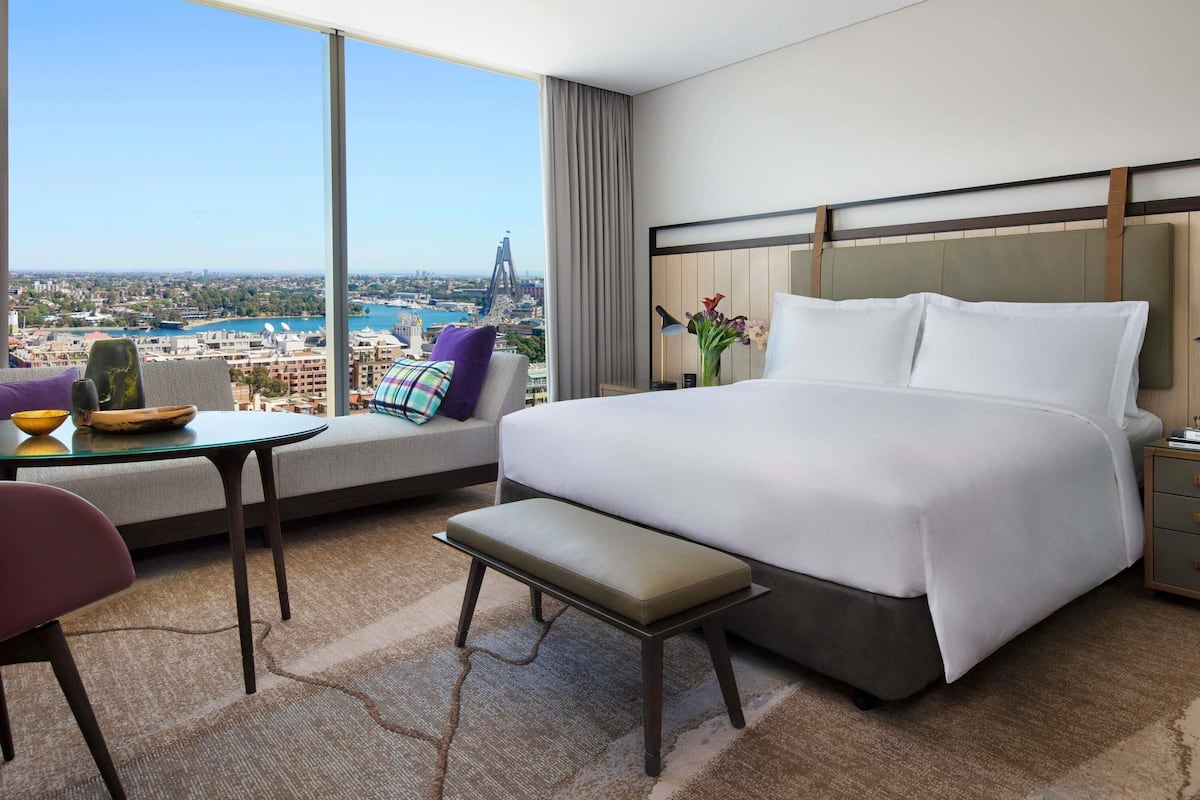 Ropa de cama de alta calidad y minibar