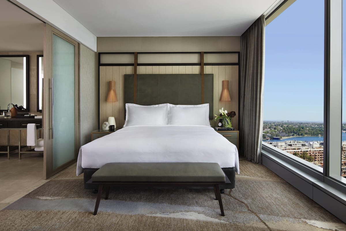 Ropa de cama de alta calidad y minibar