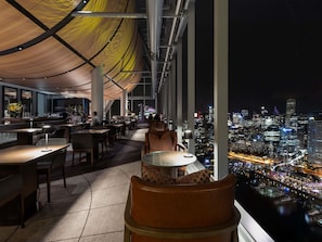 3 bars/lounges, Champagne bar, lobby lounge
