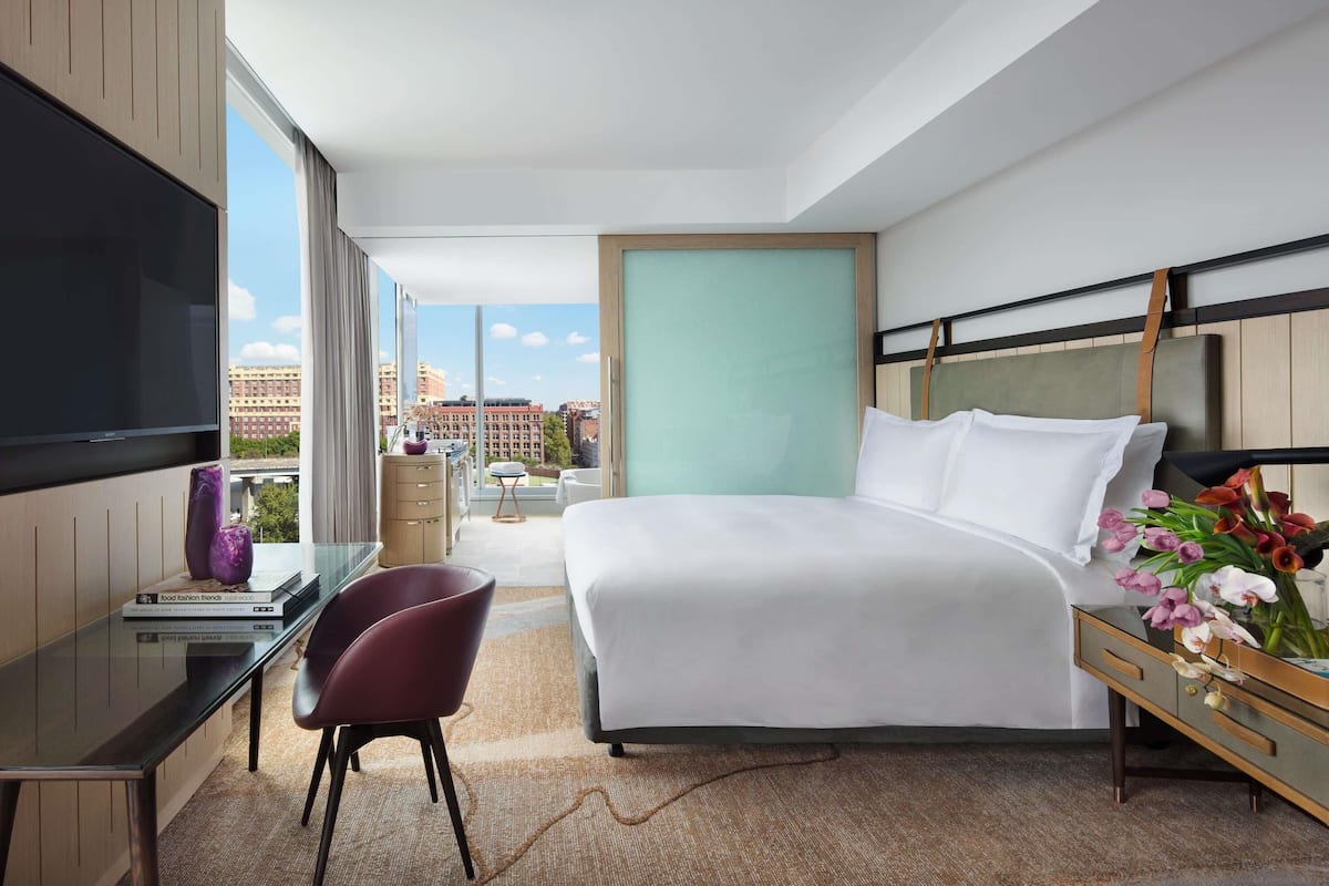 Premium bedding, minibar, in-room safe, desk