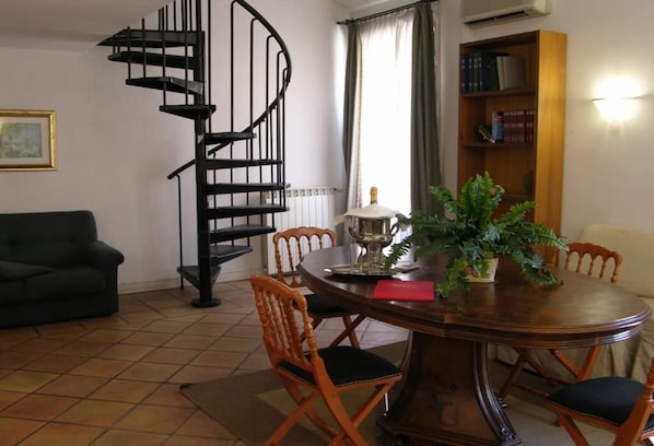 1 Schlafzimmer, Bügeleisen/Bügelbrett, WLAN