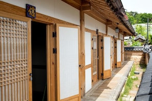 Premium bedding, free WiFi - Jiwoodang (Jeonju)