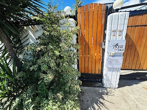 Front of property - Bua Bed & Breakfast (Nadi)
