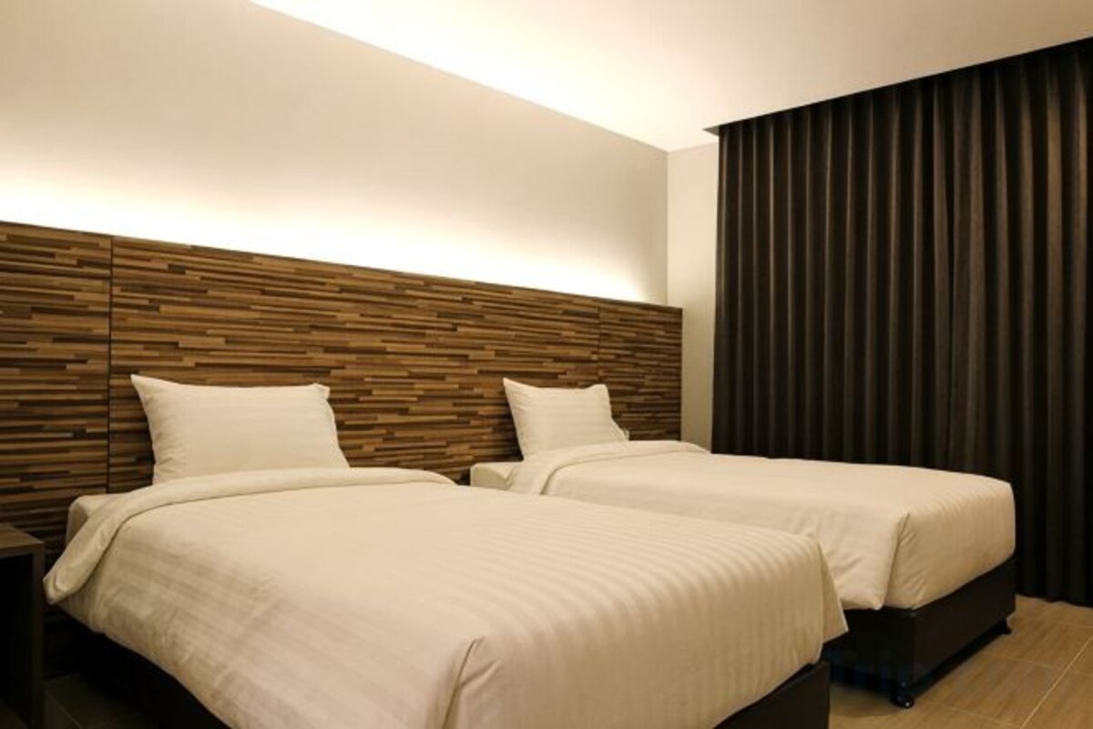 In-room safe, desk, blackout drapes, WiFi (free)