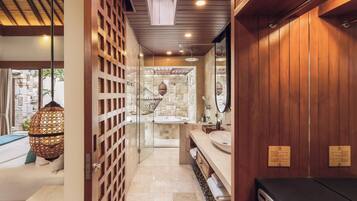 Royal Smart One Bedroom Villa with Private Pool & Hot tub | Bathroom