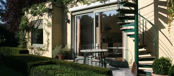 House in Zingem near Hiking Trails