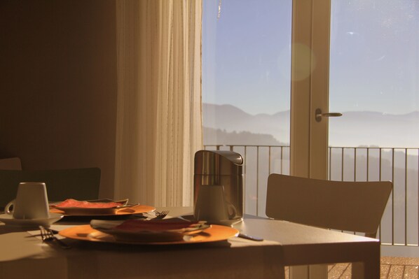 Ilmainen p äivittäinen buffetaamiainen 