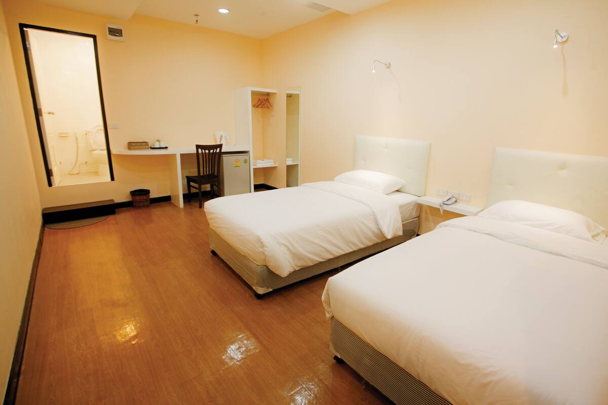 Superior Room | In-room safe, desk, laptop workspace, soundproofing