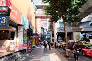 Exterior - VPlace Silom (Bangkok)