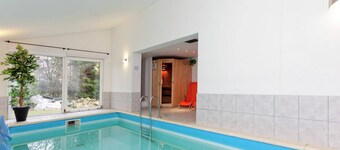 Ferienhaus mit Wellnessbereich in Elend