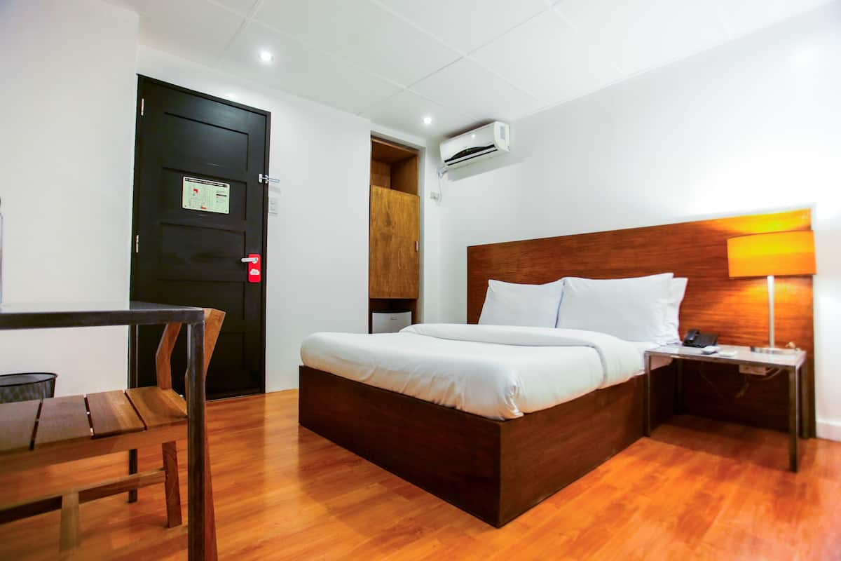 Standard Classic | Coffres-forts dans les chambres, Wi-Fi gratuit, draps fournis