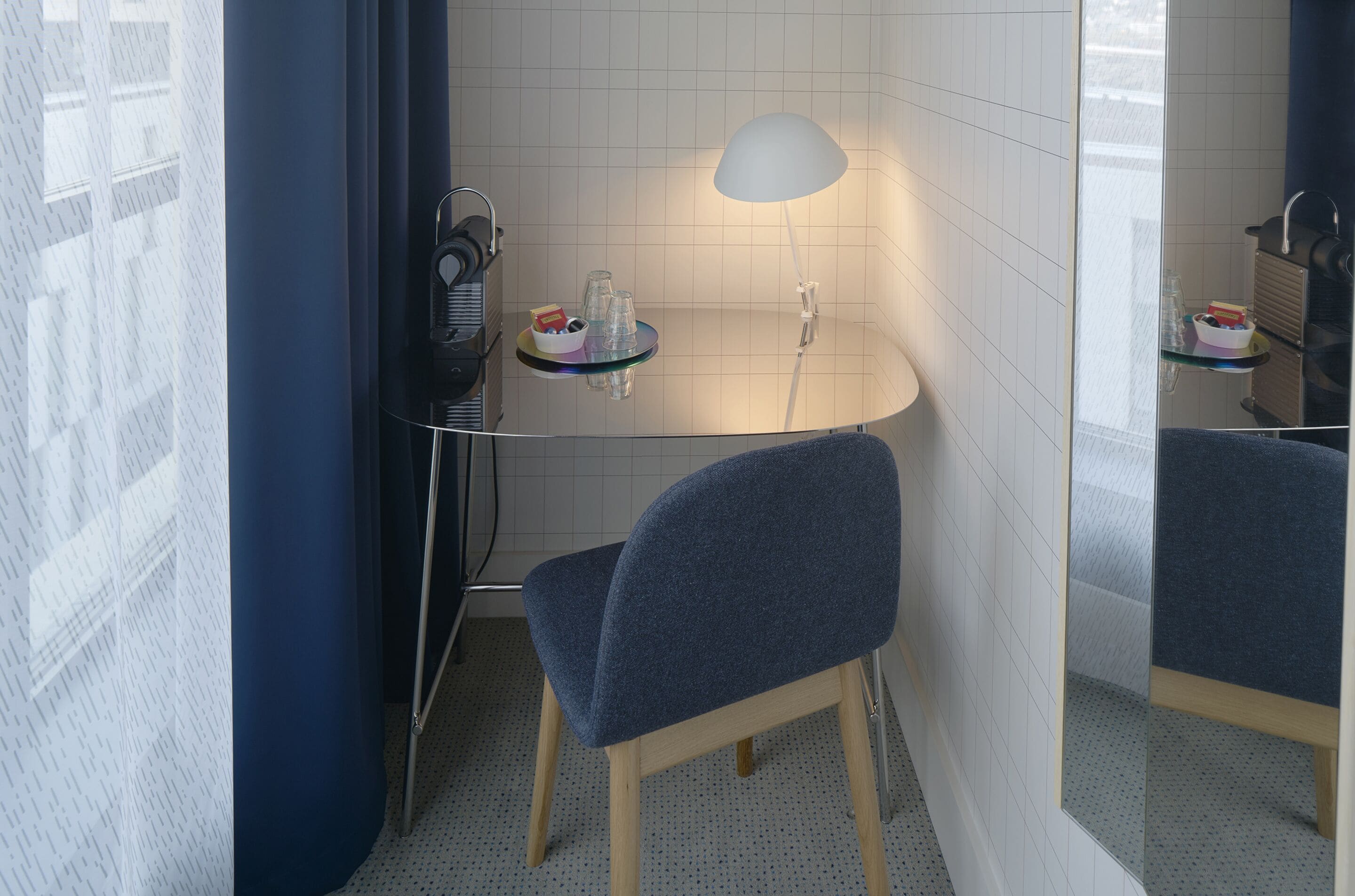 junior suite | pillow-top beds, desk, laptop workspace, soundproofing