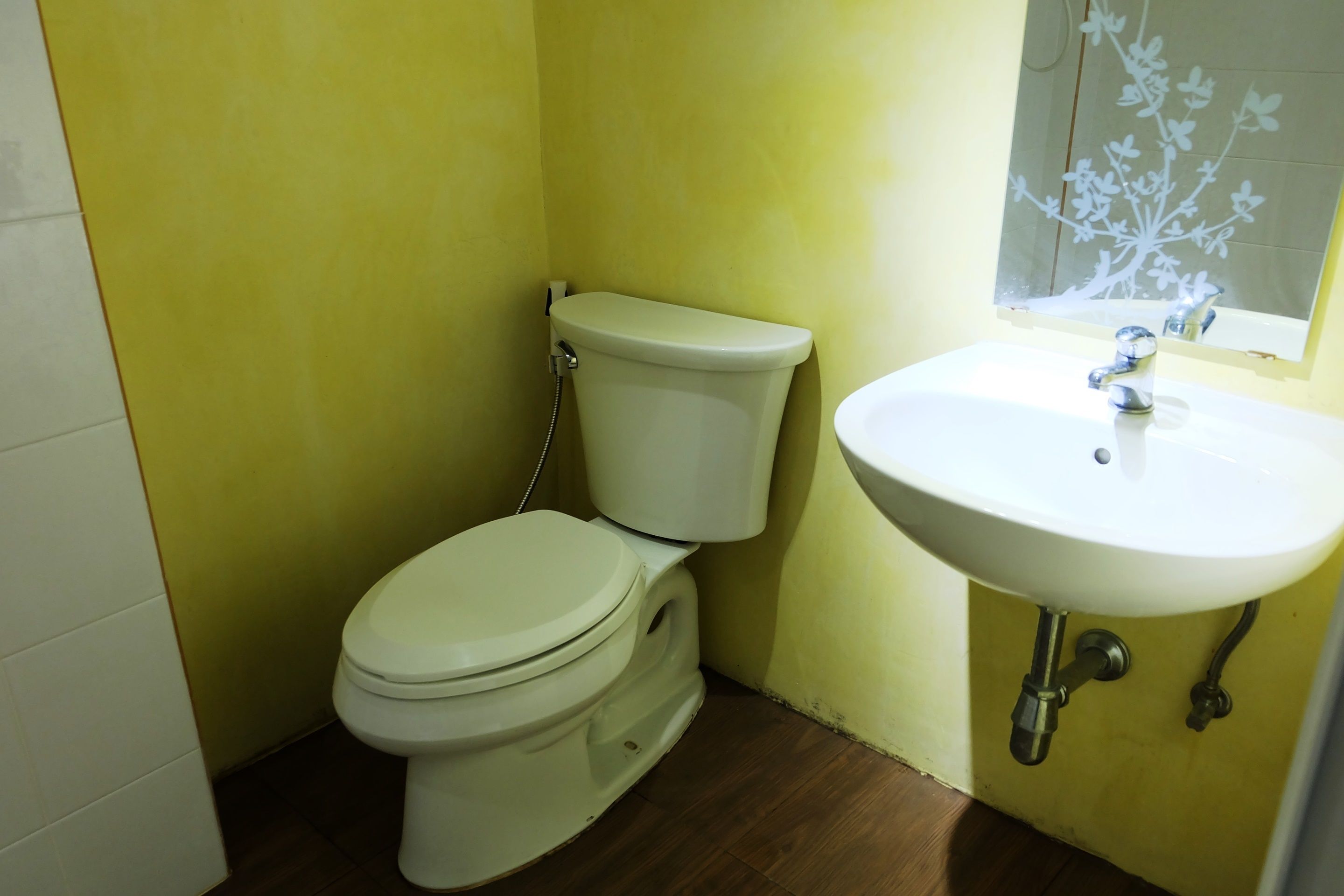 single room | bathroom | shower, free toiletries, hair dryer, towels