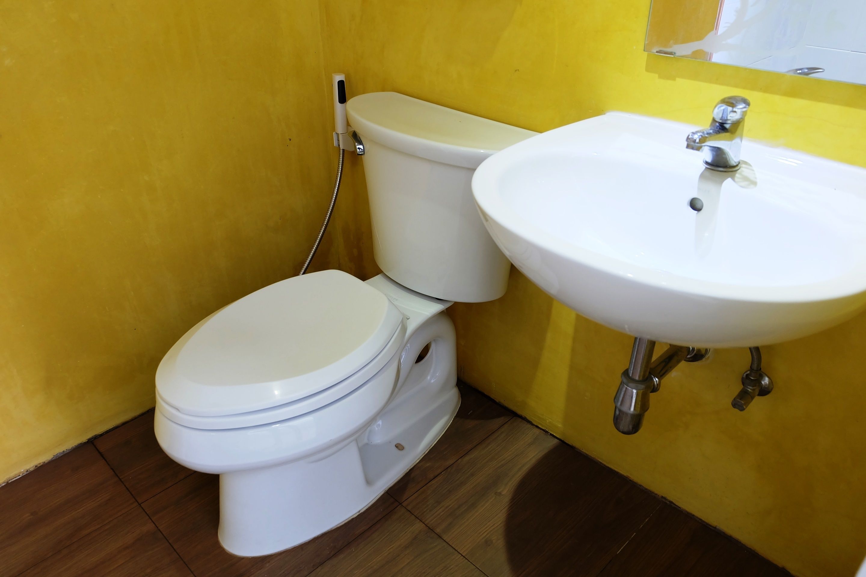 double room | bathroom | shower, free toiletries, hair dryer, towels