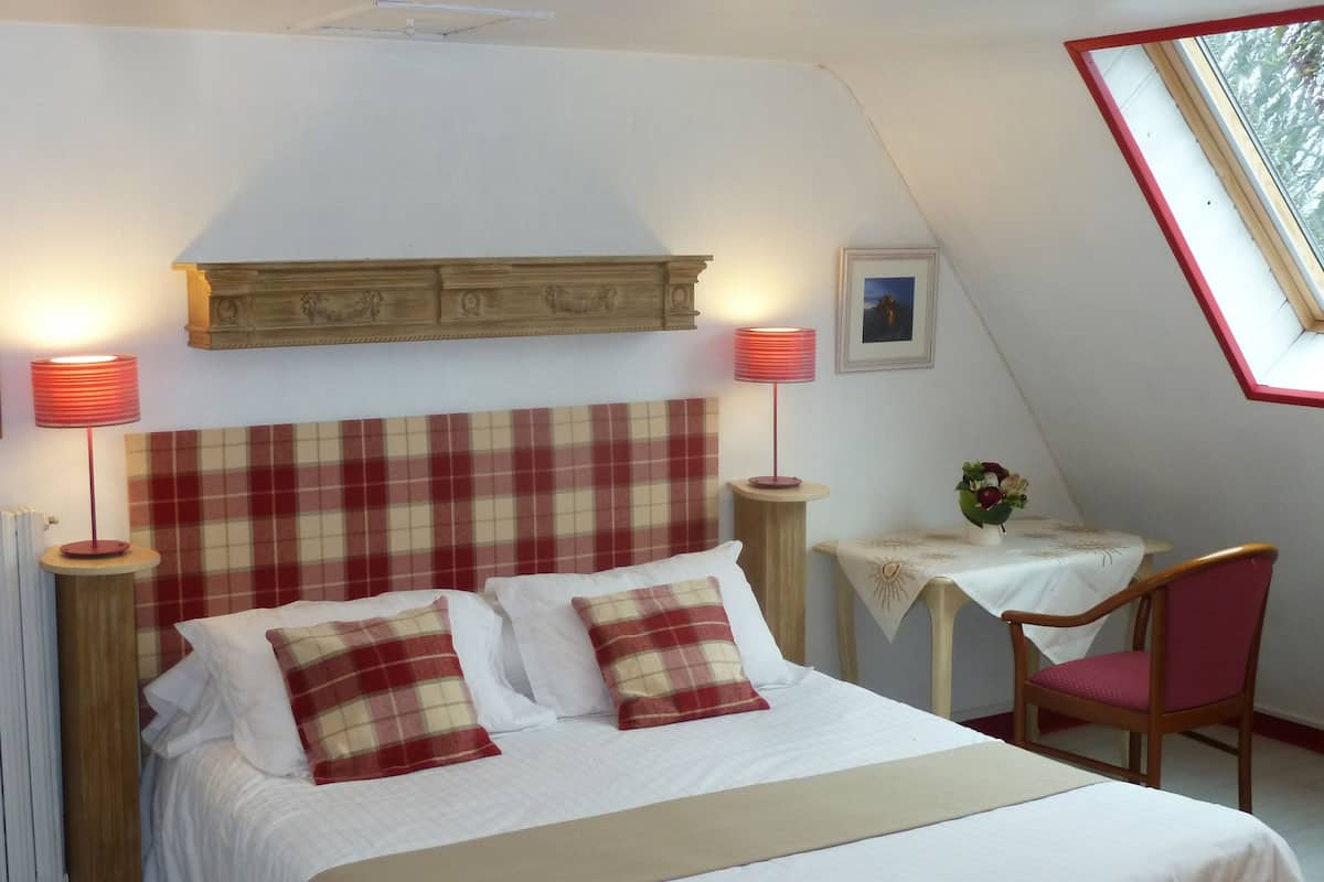 Individually decorated, individually furnished, free WiFi, bed sheets
