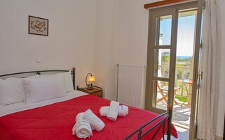 Apartment, 2 Bedrooms (Maisonette 3) | 1 bedroom, in-room safe, soundproofing, iron/ironing board